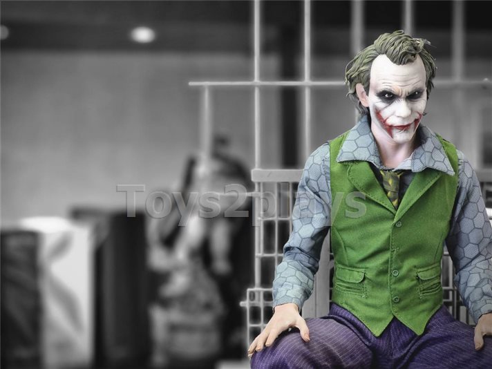 Sideshow 3007171 : The Joker Premium Format / สินค้าตัวโชว์