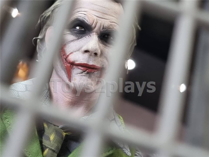 Sideshow 3007171 : The Joker Premium Format / สินค้าตัวโชว์