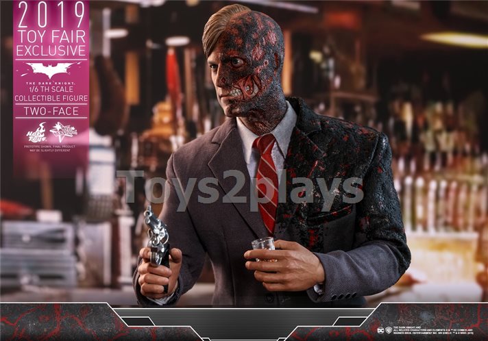 HOT TOYS MMS546  THE DARK KNIGHT : TWO FACE