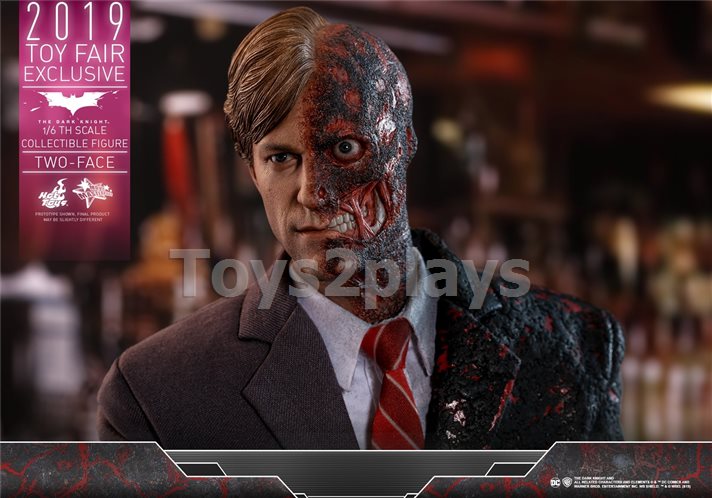 HOT TOYS MMS546  THE DARK KNIGHT : TWO FACE