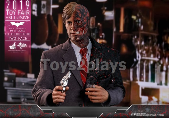 HOT TOYS MMS546  THE DARK KNIGHT : TWO FACE