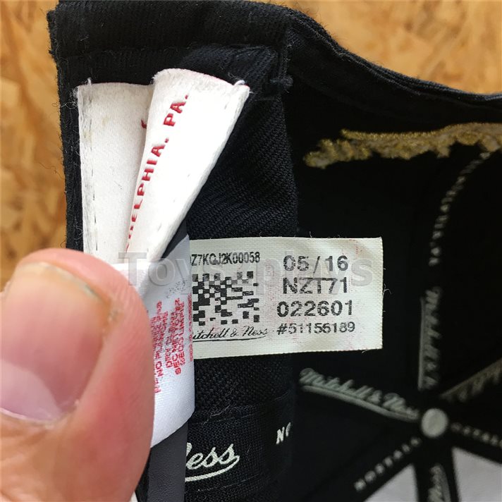 TORONTO RAPTOR NBA Mitchell and Ness Snapback Cap