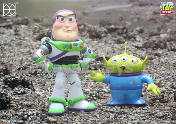 Herocross HVS#024RS Alien & HVS#025 Buzz Lightyear Toy Story (Hyper Vinyl Series)