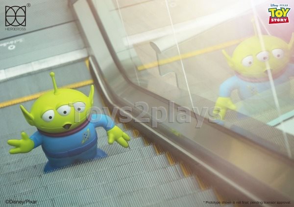 Herocross HVS#024RS Alien & HVS#025 Buzz Lightyear Toy Story (Hyper Vinyl Series)