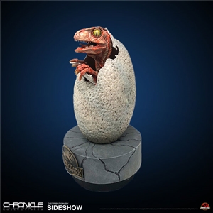 Chronicle Collectibles Hatching Baby Raptor