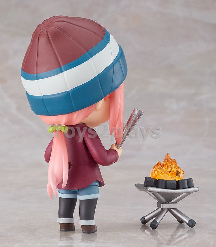 Nendoroid 1623-DX Nadeshiko Kagamihara: Solo Camp Ver. DX Edition