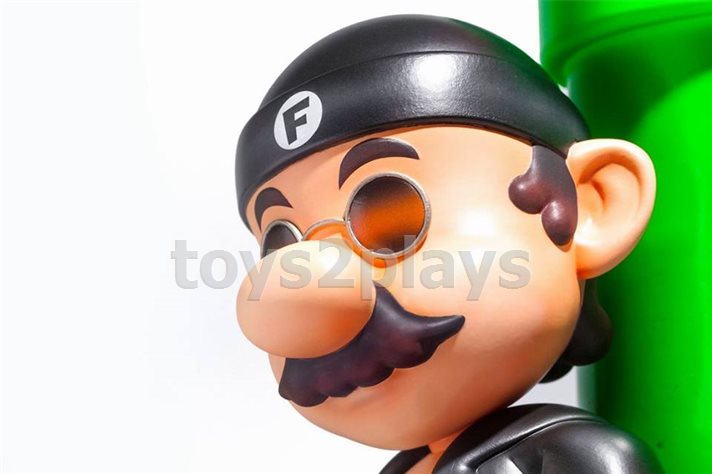 Fools paradise: SUPER PROFESSIONAL 2