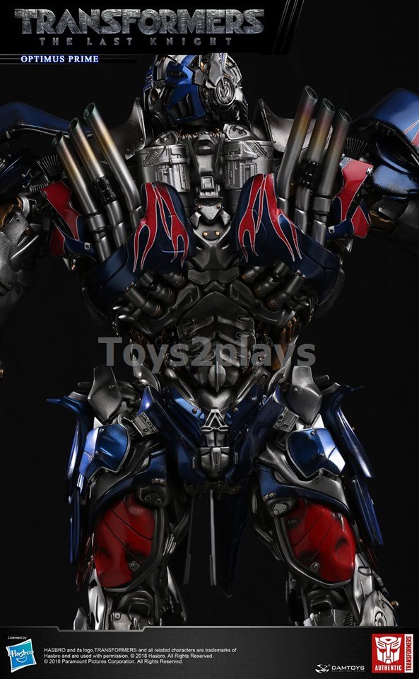 DAMTOYS CLASSIC SERIES: 29-INCH TRANSFORMERS :THE LAST KNIGHT OPTIMUS PRIME LIGHT-UP STATUE